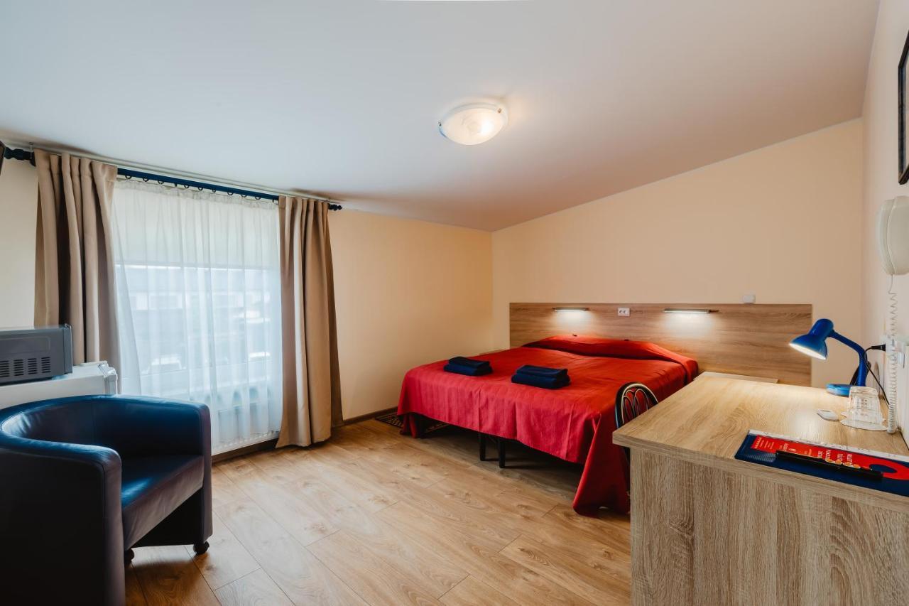 Aleksandri Hotel Tartu Ngoại thất bức ảnh