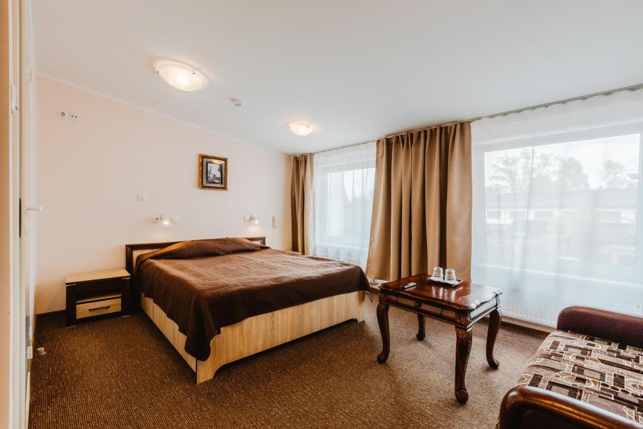 Aleksandri Hotel Tartu Ngoại thất bức ảnh