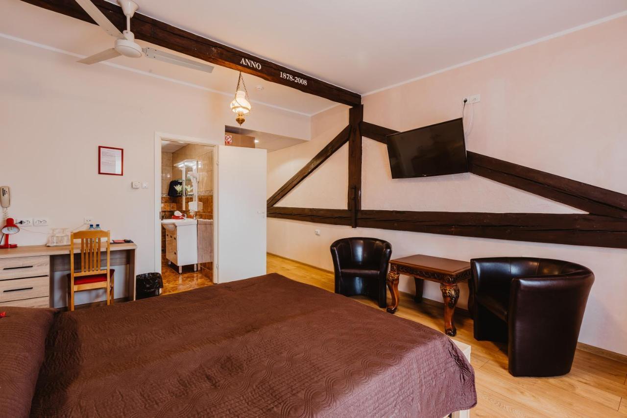 Aleksandri Hotel Tartu Ngoại thất bức ảnh