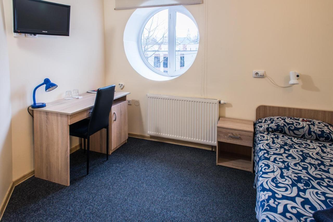 Aleksandri Hotel Tartu Ngoại thất bức ảnh