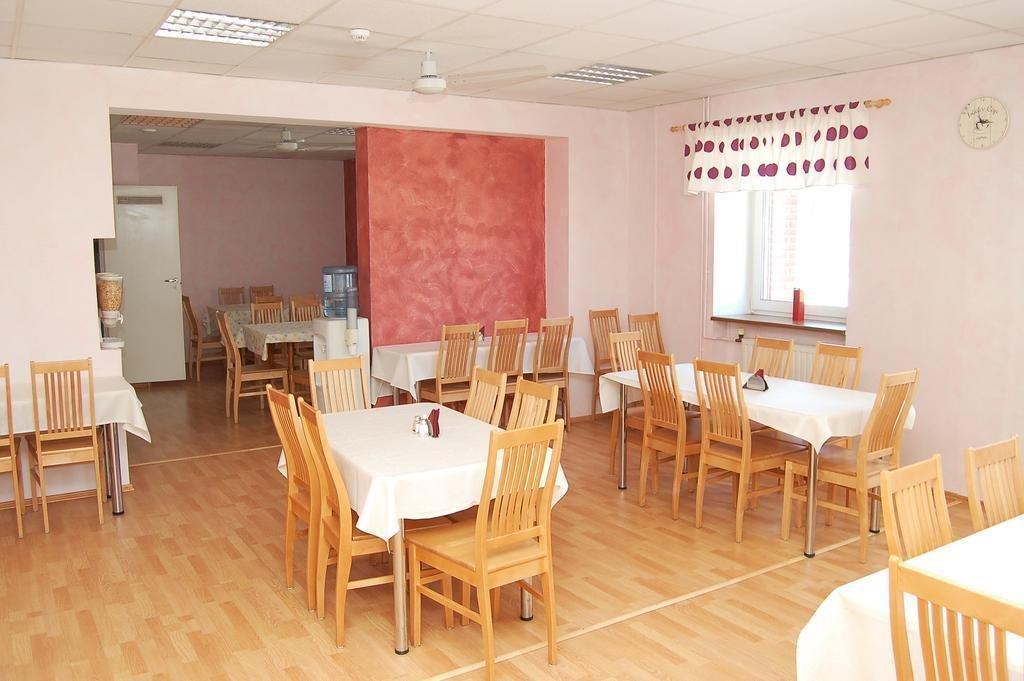 Aleksandri Hotel Tartu Ngoại thất bức ảnh